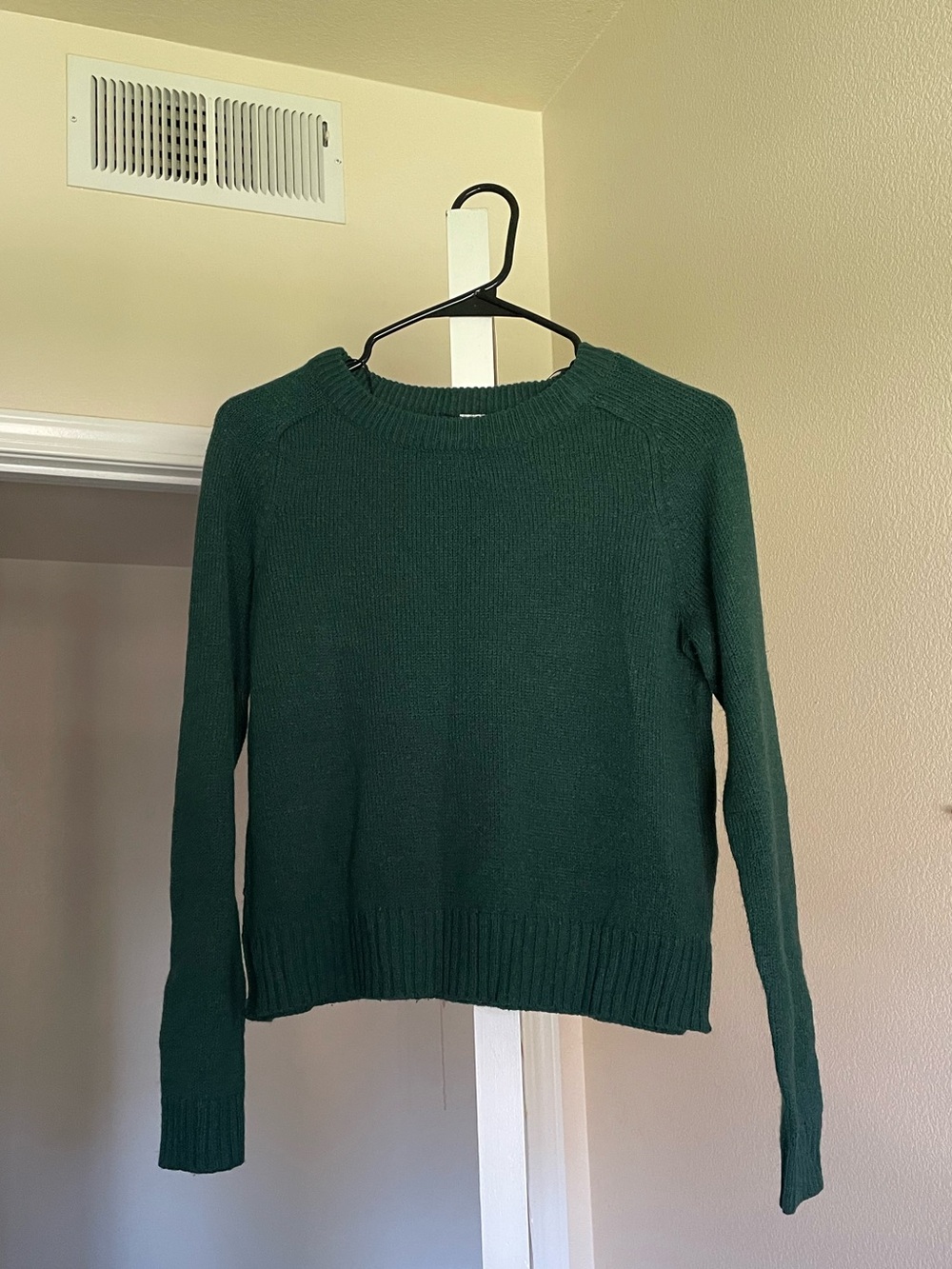 H&M Dark Green Crewneck Sweater
